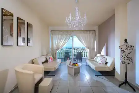 Matheo Villas & Suites - 4