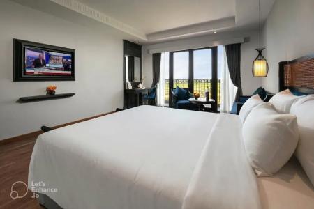 Shining Riverside & Spa - 83
