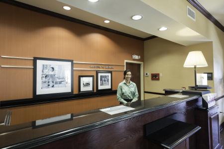 Hampton Inn & Suites I-20 - 28