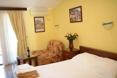 ROOMS & DOBROTSKI DVORI - 22