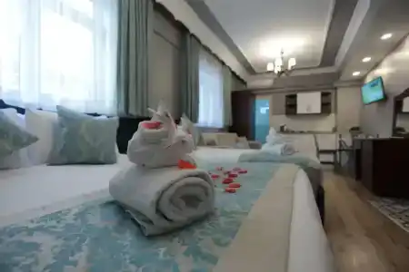 White Pearl Apart - 57