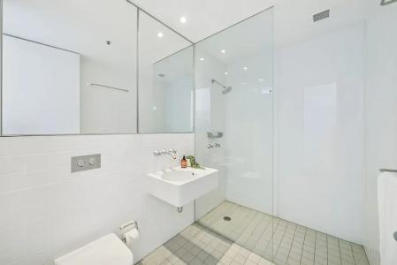 Ultiqa Air On Broadbeach - 400