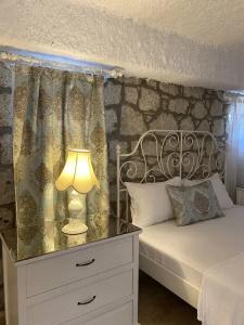 AlaÇAti Roka TaŞ Butİk - 30