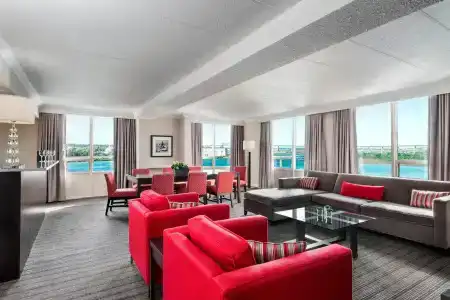 Deltas by Marriott Waterfront - 57
