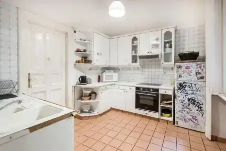 Baroque Hostel & Coworking - 41