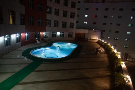 Crown Palace & Suites - 15