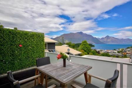 Queenstown House Boutique and Apartments - 44