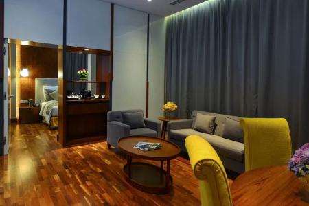 The Avenue - 89