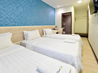 Pantai Inn - 26