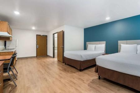 WoodSpring Suites - 3
