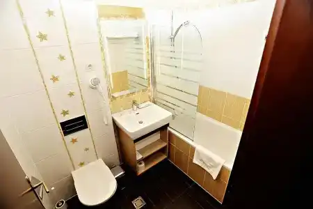 Oroszlános Borhotel - 15