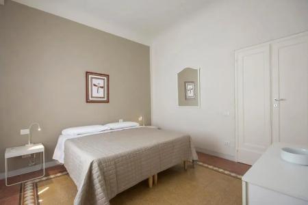 Regis Condo - 69