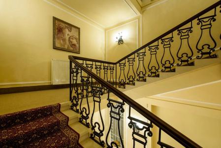 Karoly Corner Residences - 23