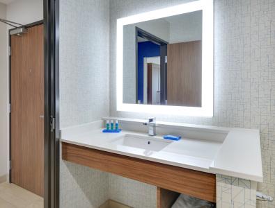 Holiday Inn Express & Suites - Dallas Nw Hwy - Love Field, An Ihg - 24