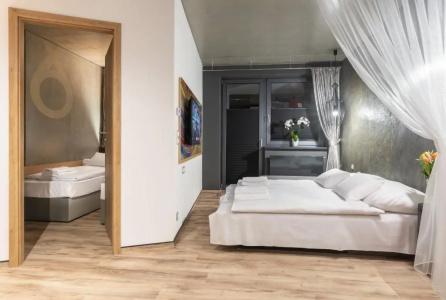 Onyx Luxury - 40