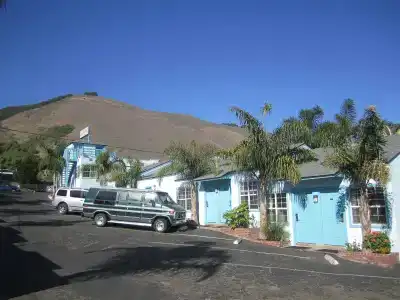 The Palomar Inn - 9
