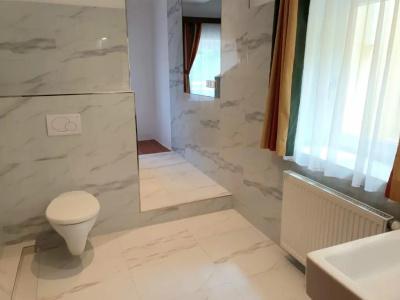 Via Roma - 7