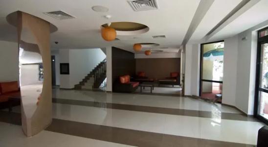 Salena Plaza - 37