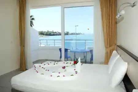 Side Beach Club - 38