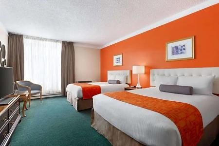 Howard Johnson Plaza by Wyndham - 47