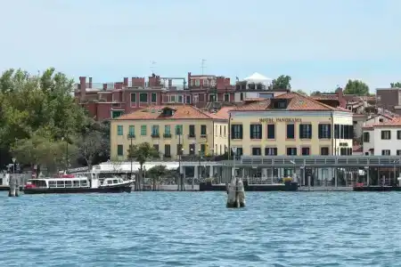 Panorama - 10