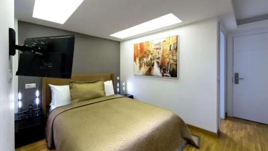 The Place Suites by Cey - 52