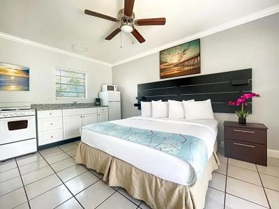 Hollywood Beachs - 34