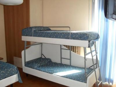 Azzurra - 30