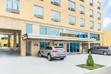 Howard Johnson by Wyndham Long Island City - 0
