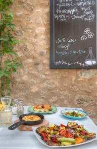 Ritsos Guesthouse - 11