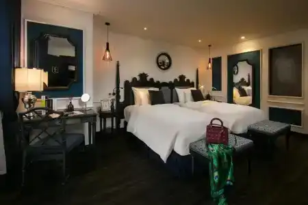 Jm Marvel & Spa - 87