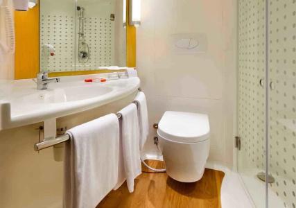 Ibis Bali Kuta - 8
