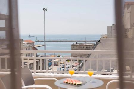 Plaza, Philians and Resorts - 92