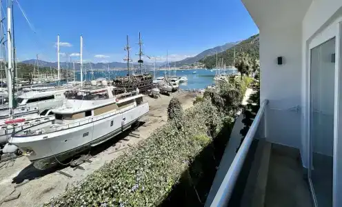 Marina Boutique - 70