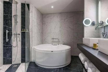 Du Roi & Spa By Sowell Collection - 7