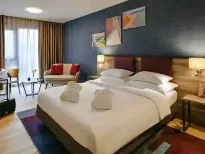 Mercure Geneva Airport - 2