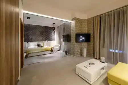 Karoly Corner Residences - 74