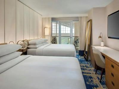 Newport Marriott - 66