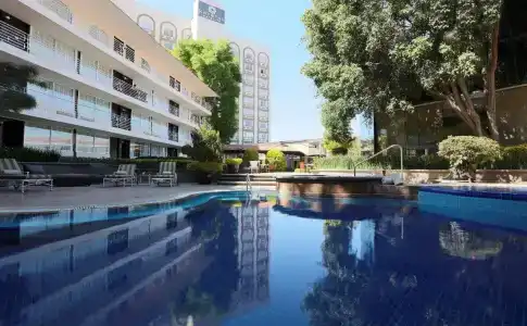 Krystal Urban Guadalajara - 18