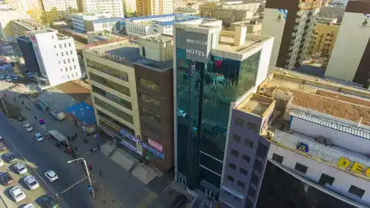 Munkh Khustai - 9