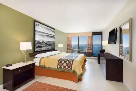 Super 8 by Wyndham Virginia Beach Oceanfront - 2