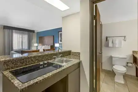 Best Western InnSuites Tucson Foothills & Suites - 7