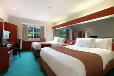Super 8 by Wyndham Harbison/Parkridge Hospital - 6
