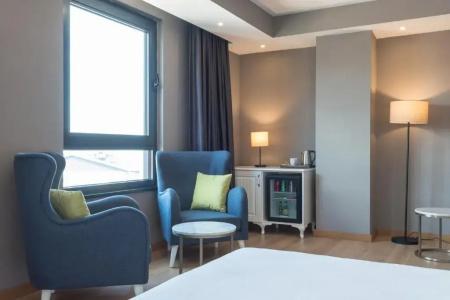 Ramada Plaza By Wyndham - 38