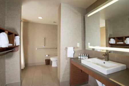 The Broadway - a DoubleTree by Hilton - 45