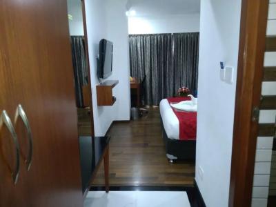 The Royal Comfort - 5