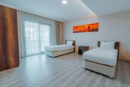Empula & Residences - 85