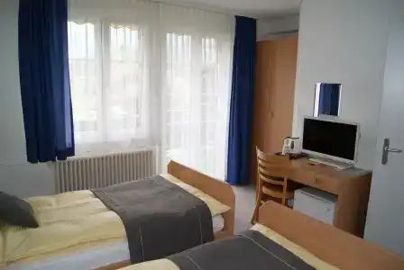 Adventure Guesthouse Interlaken - 2