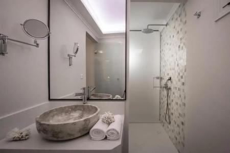 Notos Heights & Suites - 110