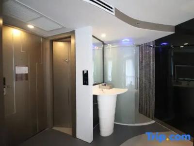 Centara Azure Pattaya - 56
